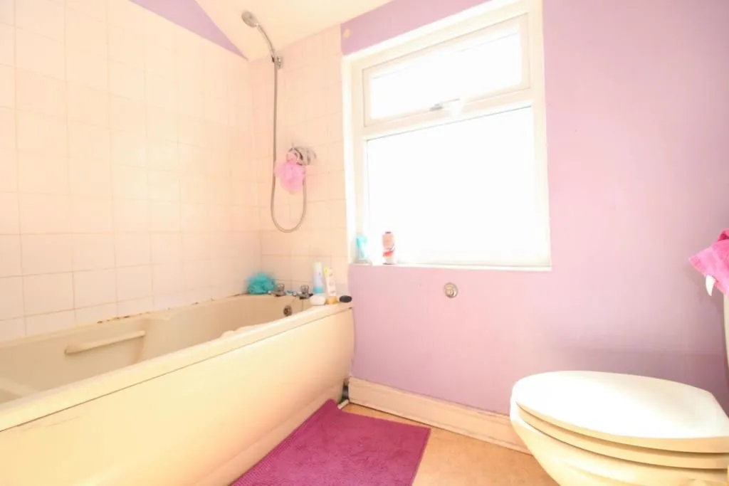 BIRMINGHAM, West Midlands, B13 9JD - Online Auctions