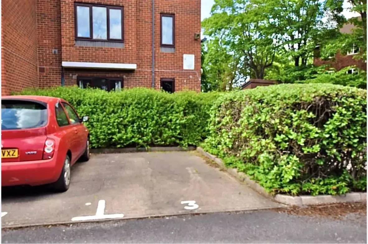 Ardross Court, 150 Creffield Road, LONDON, W3 9PX - Online Auctions