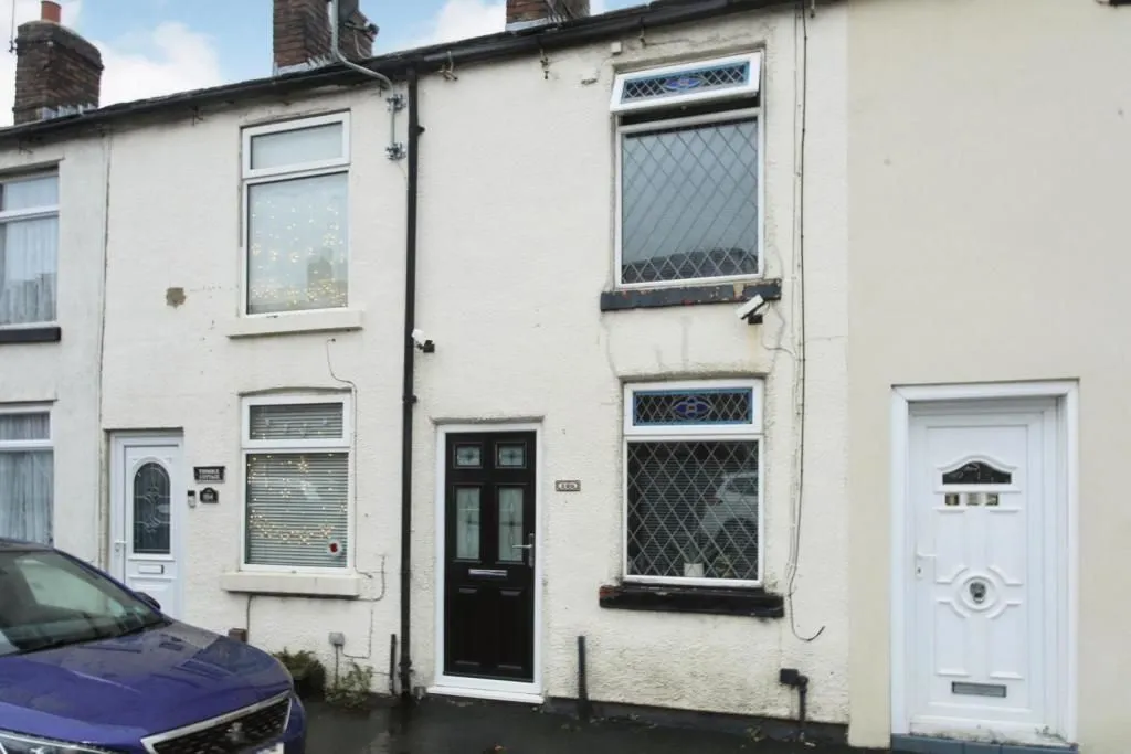 MACCLESFIELD, Cheshire, SK11 7BZ - Online Auctions