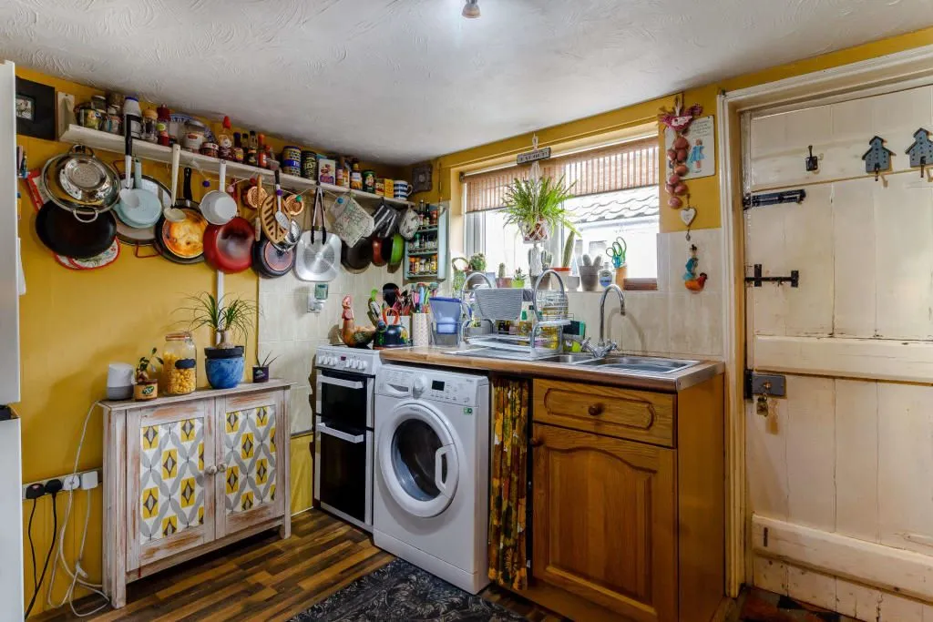 Martham, GREAT YARMOUTH, Norfolk, NR29 4PF - Online Properties