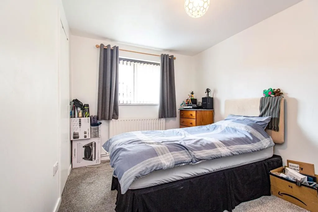STOKE-ON-TRENT, Staffordshire, ST3 1JR - Online Auctions