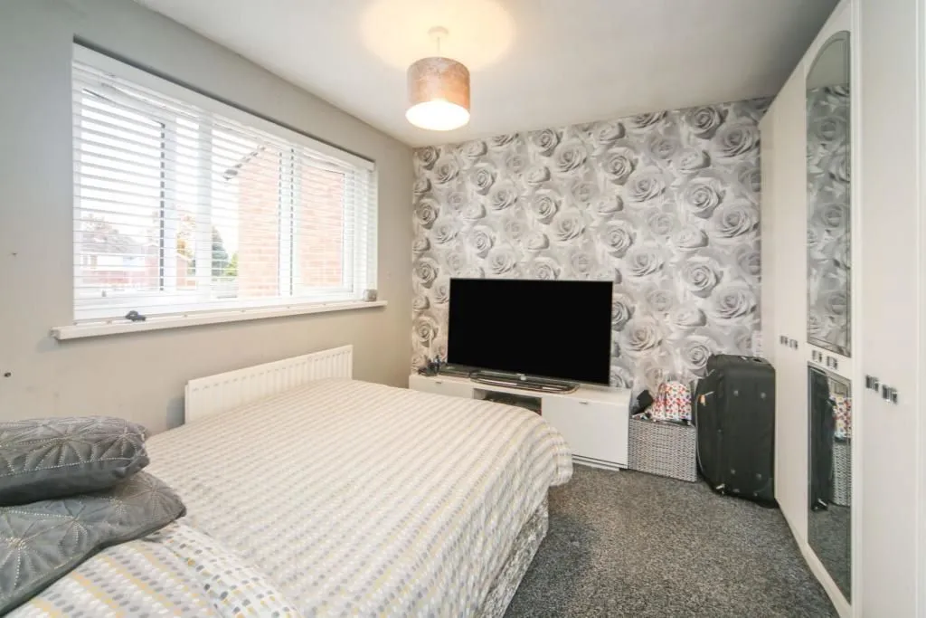 Shirley, SOLIHULL, West Midlands, B90 3PT - Online Auctions