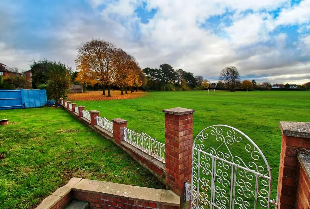 WORCESTER, Worcestershire, WR3 7LZ - Online Properties