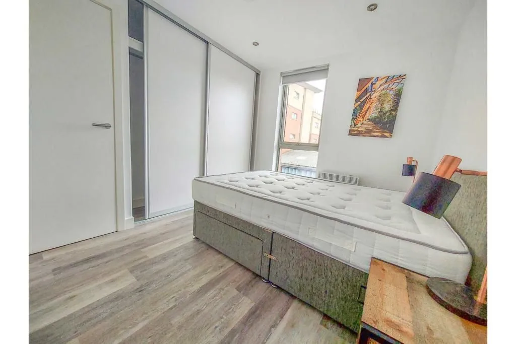 18 Henry Street, SHEFFIELD, South Yorkshire, S3 7ER - Online Auctions