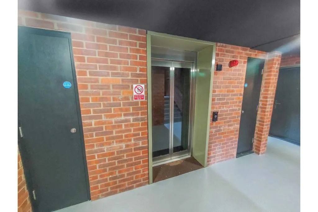 18 Henry Street, SHEFFIELD, South Yorkshire, S3 7ER - Online Auctions