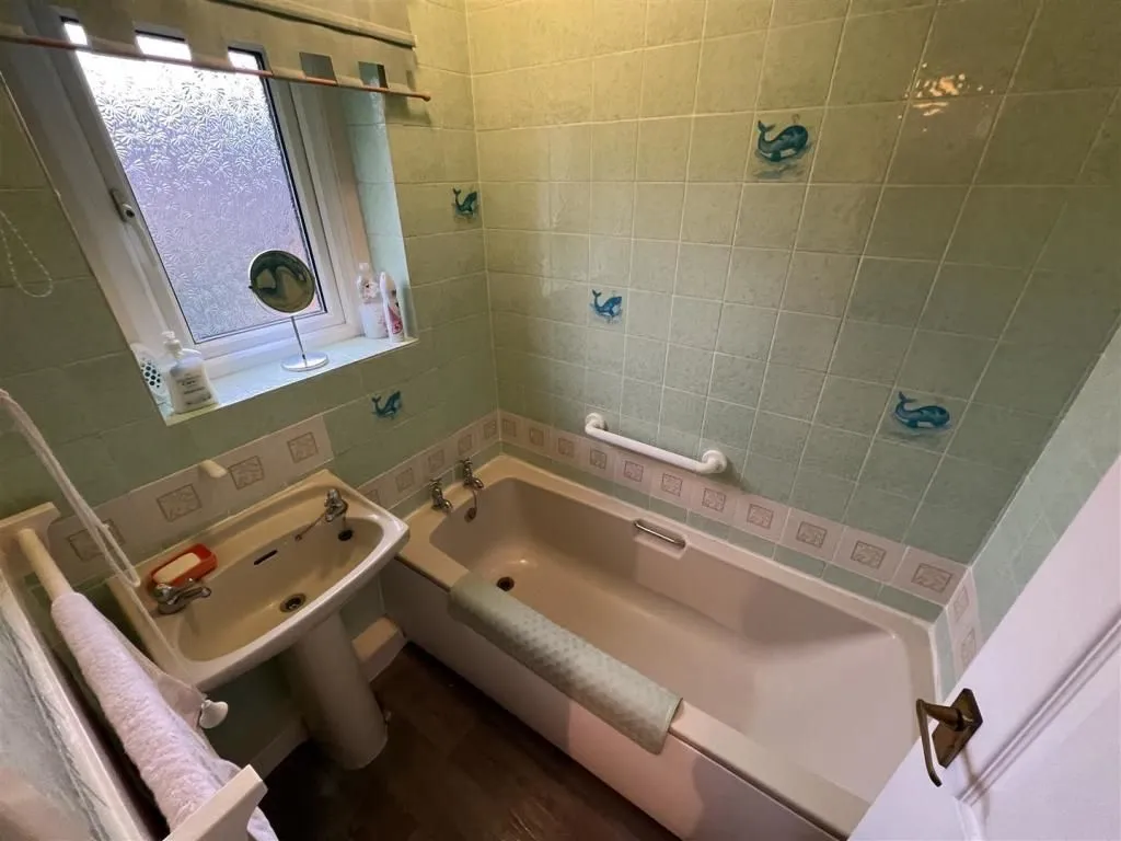 Sandiacre, NOTTINGHAM, Nottinghamshire, NG10 5FX - Online Auctions