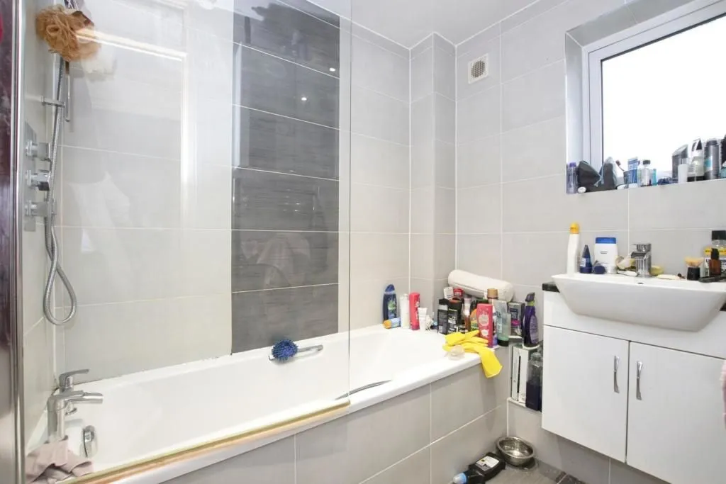 CRAMLINGTON, Northumberland, NE23 2UA - Online Auctions