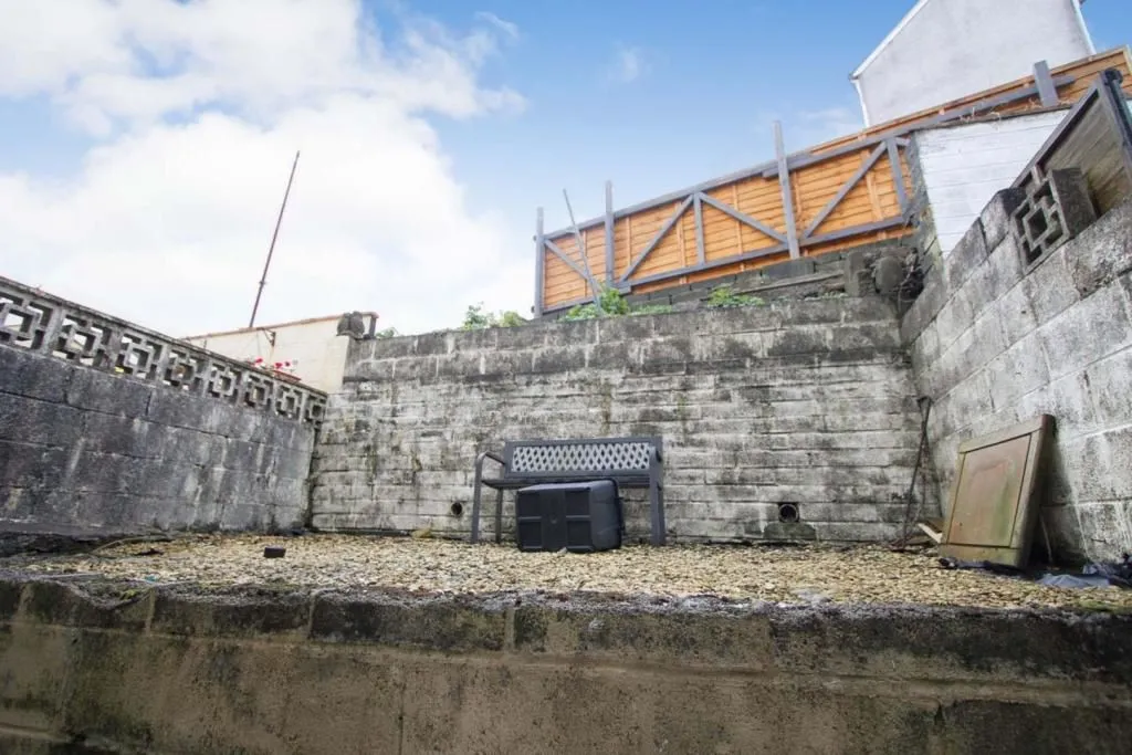Merthyr Vale, MERTHYR TYDFIL, Mid Glamorgan, CF48 4SP - Online Auctions