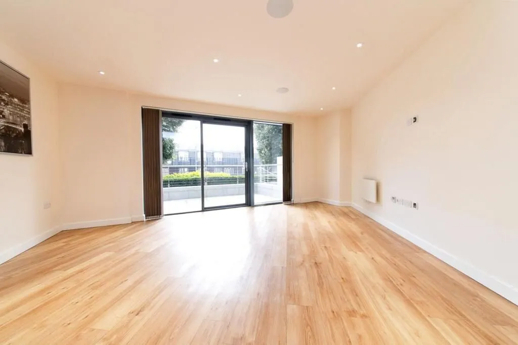 Chapman House, 24 Aerodrome Road, LONDON, NW9 5UZ - Online Auctions
