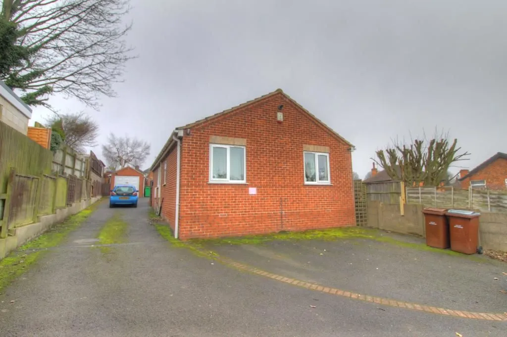 NOTTINGHAM, Nottinghamshire, NG6 9JA - Online Properties