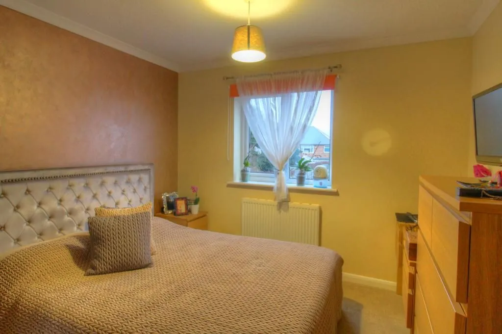 NOTTINGHAM, Nottinghamshire, NG6 9JA - Online Properties