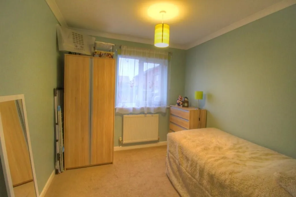 NOTTINGHAM, Nottinghamshire, NG6 9JA - Online Properties
