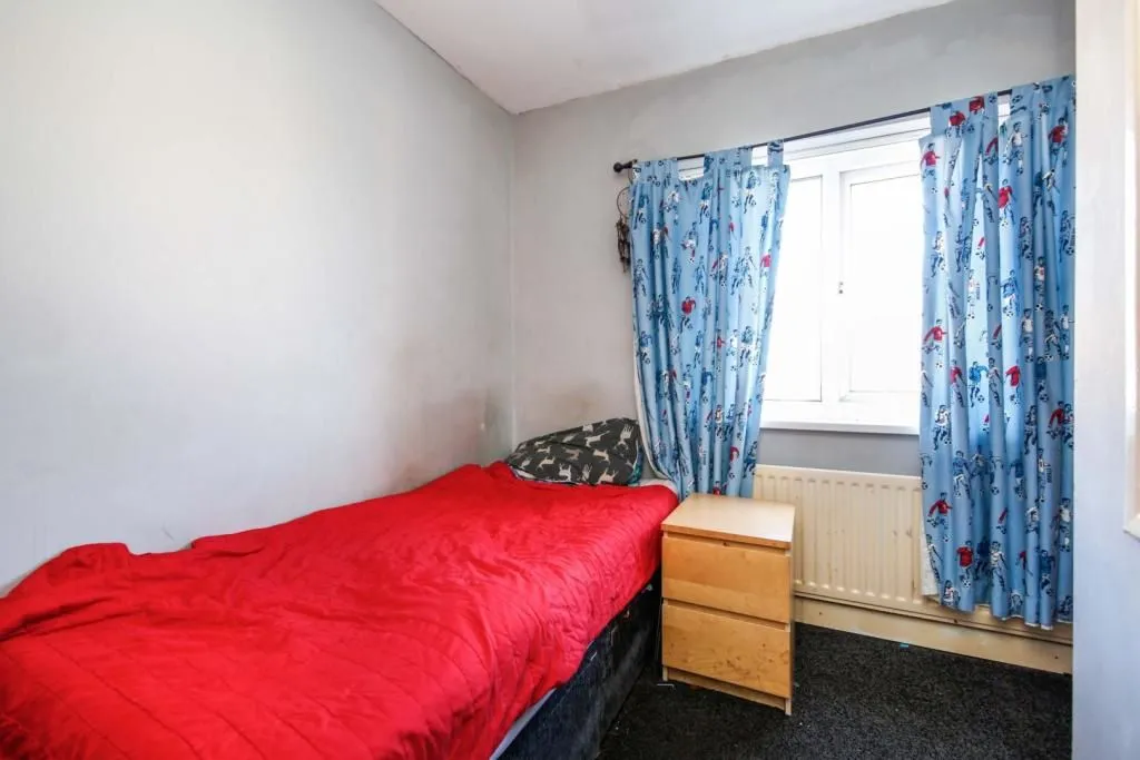 SEAHAM, County Durham, SR7 8HP - Online Auctions