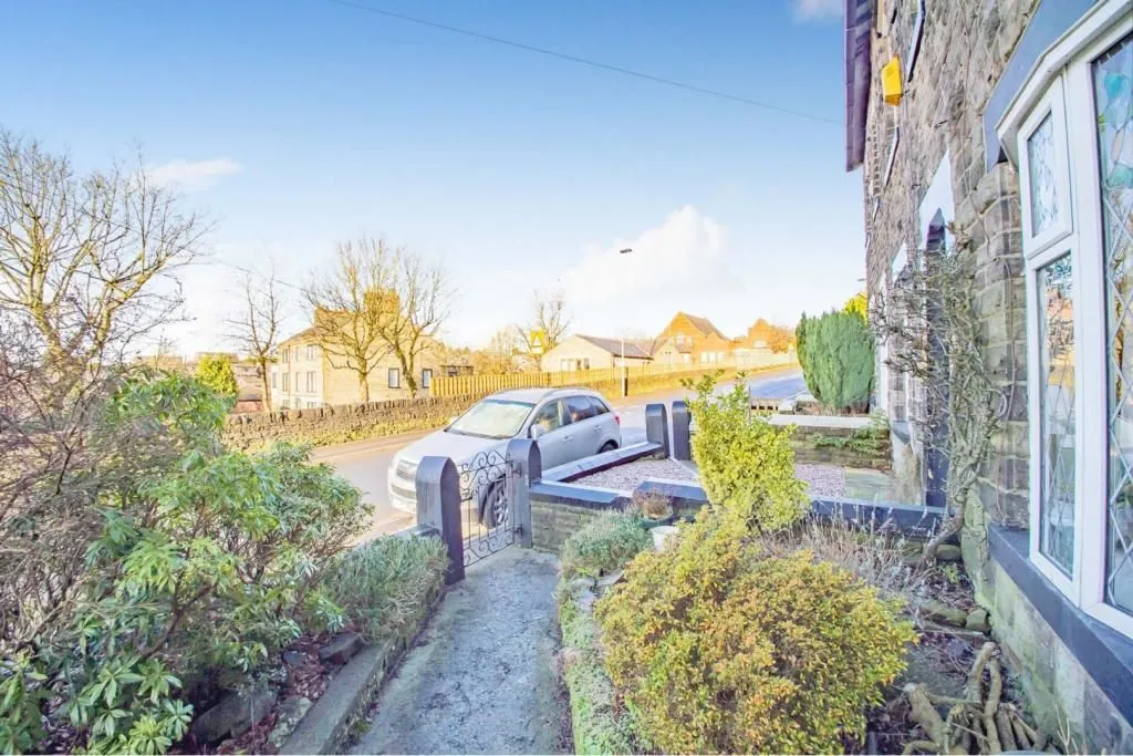 Springhead, OLDHAM, Lancashire, OL4 4QT - Online Auctions