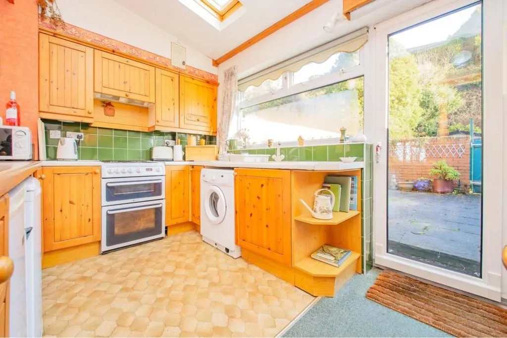 Springhead, OLDHAM, Lancashire, OL4 4QT - Online Auctions