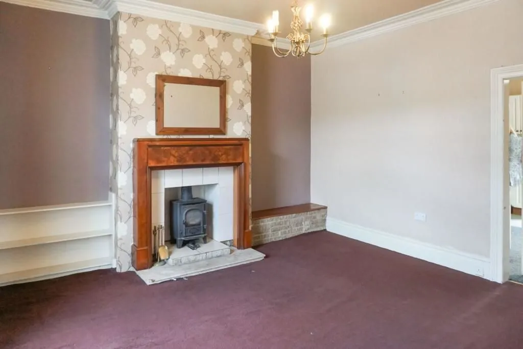 Marsden, HUDDERSFIELD, West Yorkshire, HD7 6BJ - Online Auctions