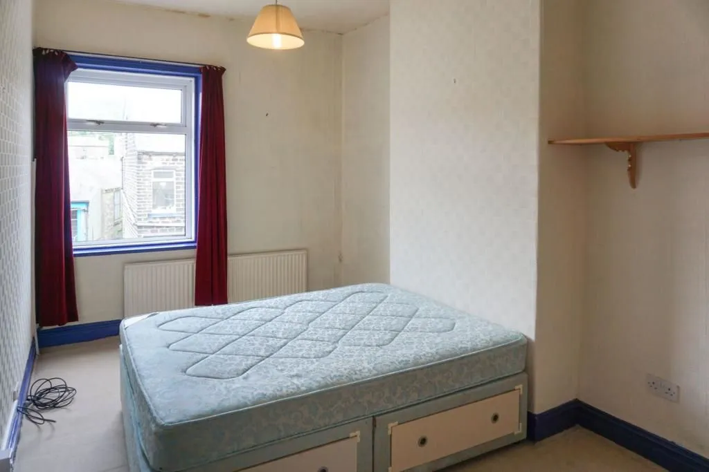 Marsden, HUDDERSFIELD, West Yorkshire, HD7 6BJ - Online Auctions