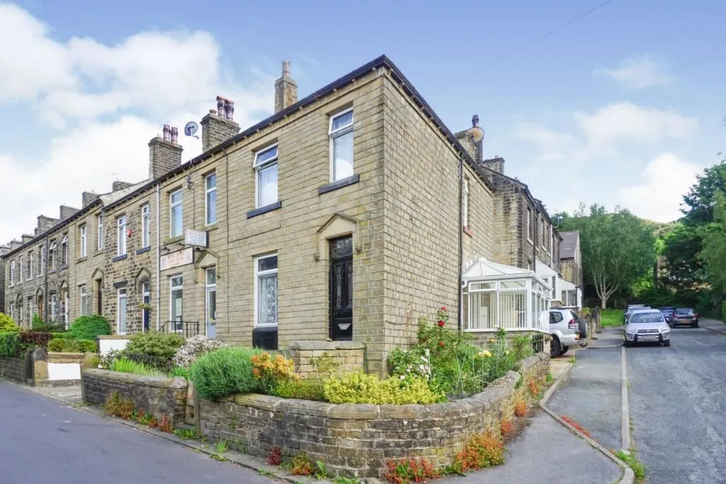 Marsden, HUDDERSFIELD, West Yorkshire, HD7 6BJ - Online Auctions