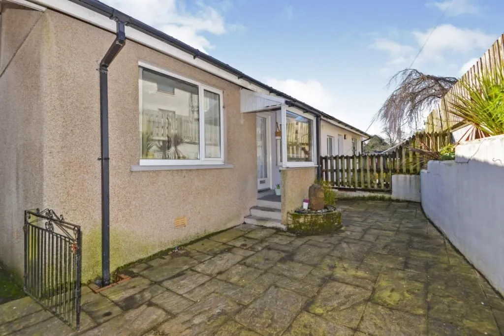 Grange-over-sands, Cumbria, LA11 6DG - Online Auctions