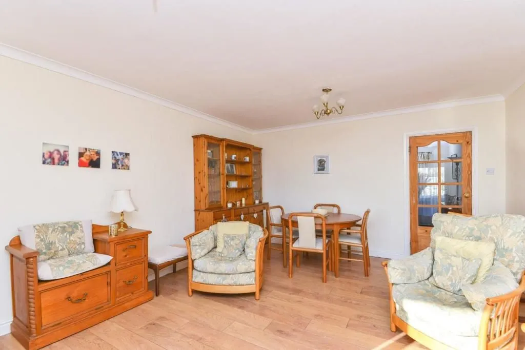 Grange-over-sands, Cumbria, LA11 6DG - Online Auctions