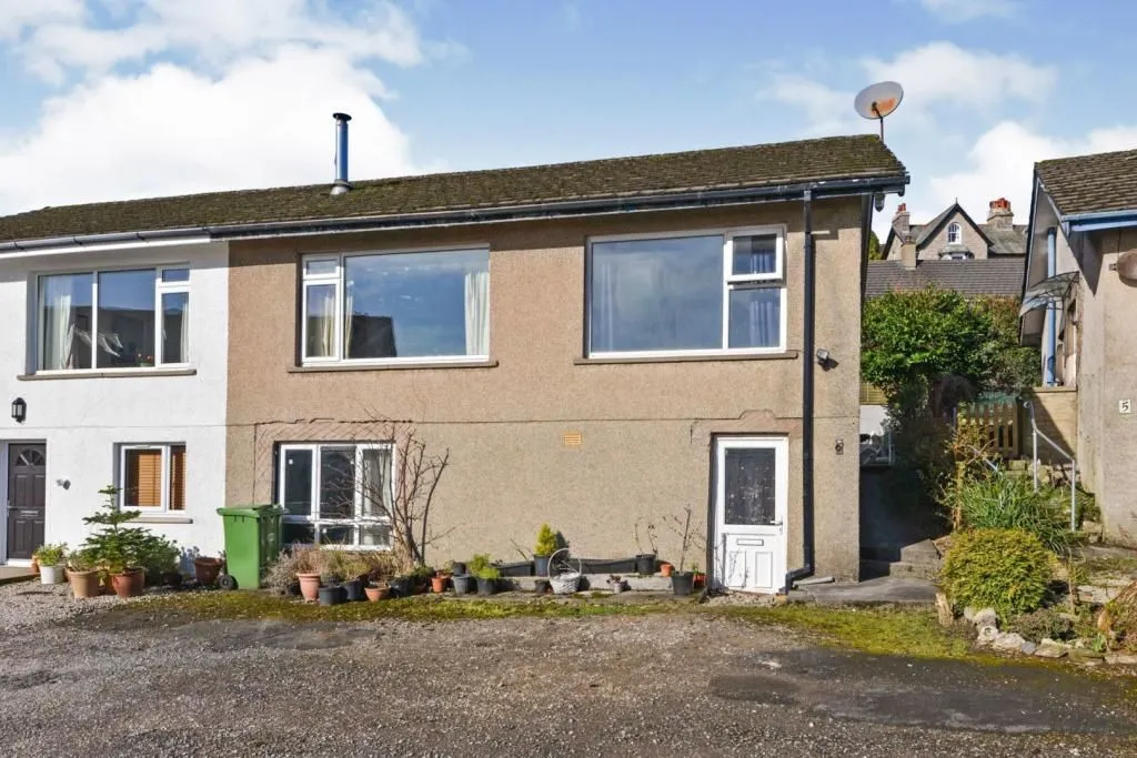 Grange-over-sands, Cumbria, LA11 6DG - Online Auctions