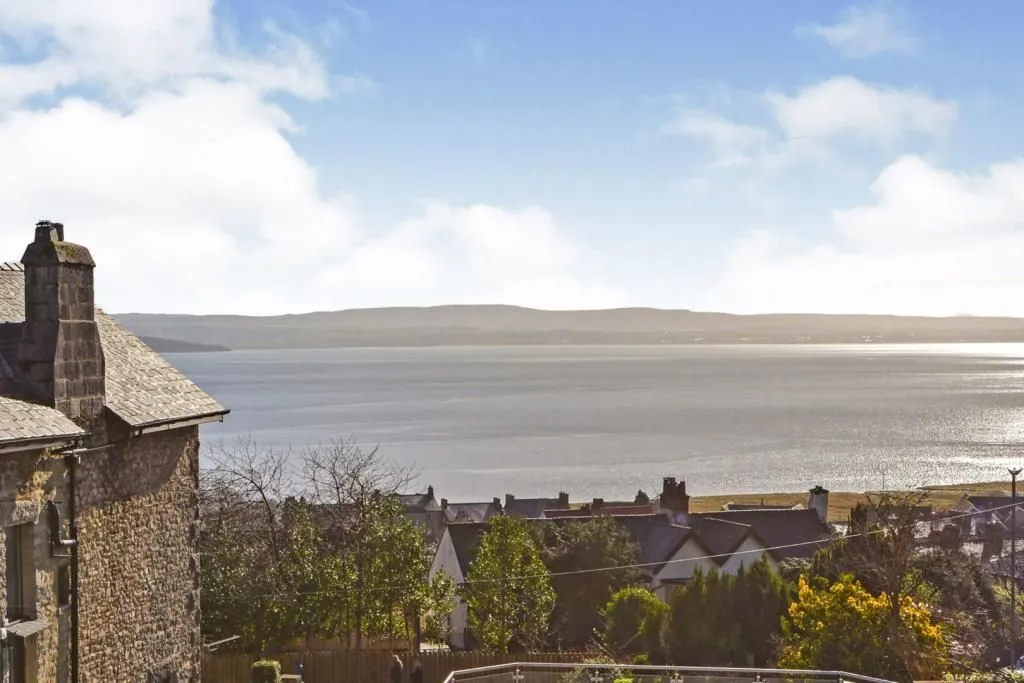 Grange-over-sands, Cumbria, LA11 6DG - Online Auctions