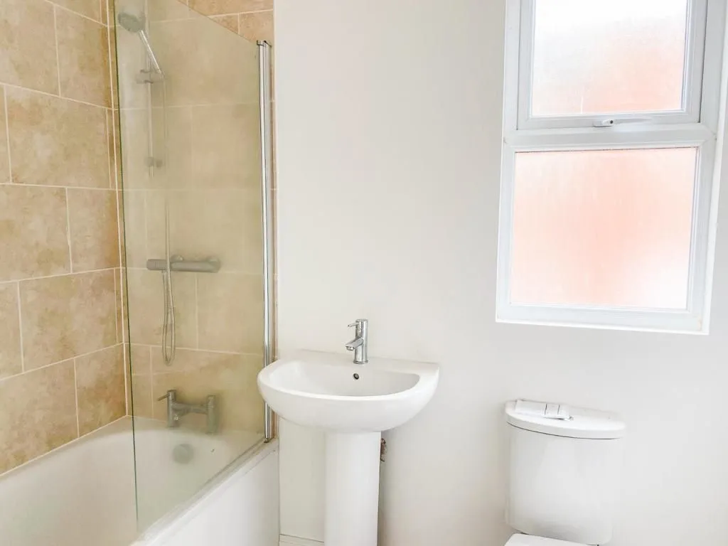 47 Parchmore Road, THORNTON HEATH, Surrey, CR7 8LY - Online Auctions