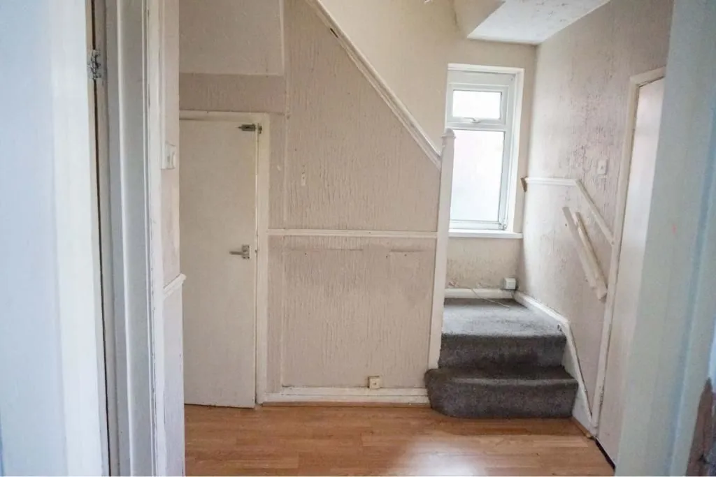 Tividale, OLDBURY, West Midlands, B69 2LS - Online Auctions
