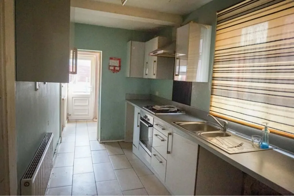 Tividale, OLDBURY, West Midlands, B69 2LS - Online Auctions