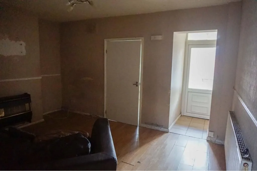 Tividale, OLDBURY, West Midlands, B69 2LS - Online Auctions