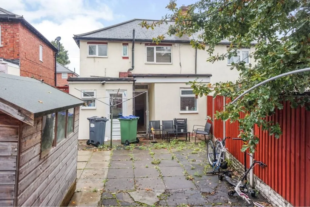 Tividale, OLDBURY, West Midlands, B69 2LS - Online Auctions