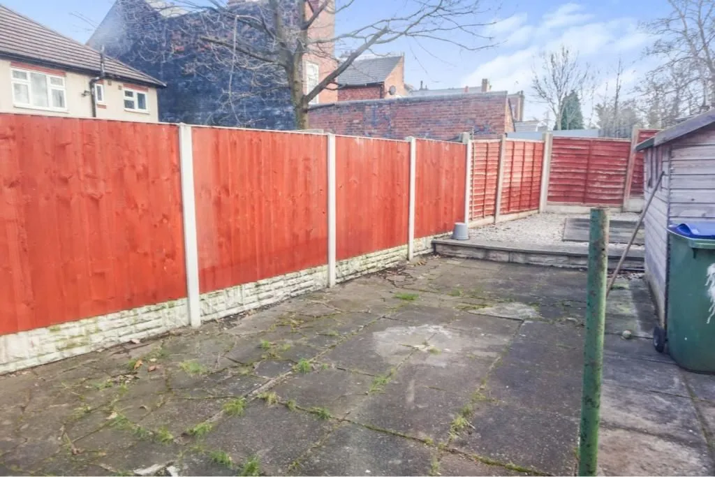 Tividale, OLDBURY, West Midlands, B69 2LS - Online Auctions