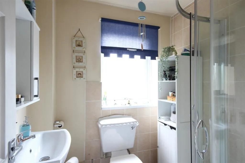 NOTTINGHAM, Nottinghamshire, NG3 3EL - Online Auctions