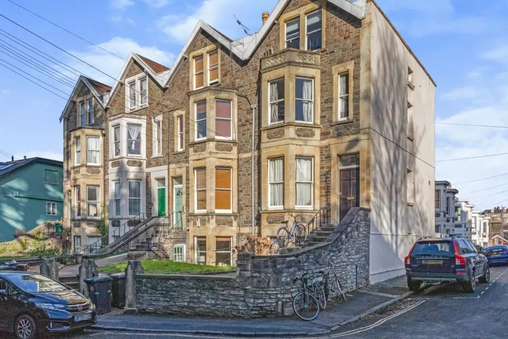 61 Arley Hill, BRISTOL, Avon, BS6 5PJ - Online Auctions