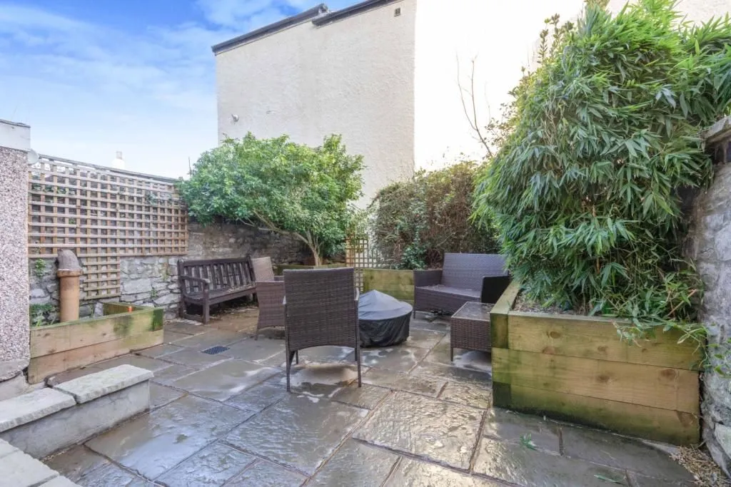 61 Arley Hill, BRISTOL, Avon, BS6 5PJ - Online Auctions