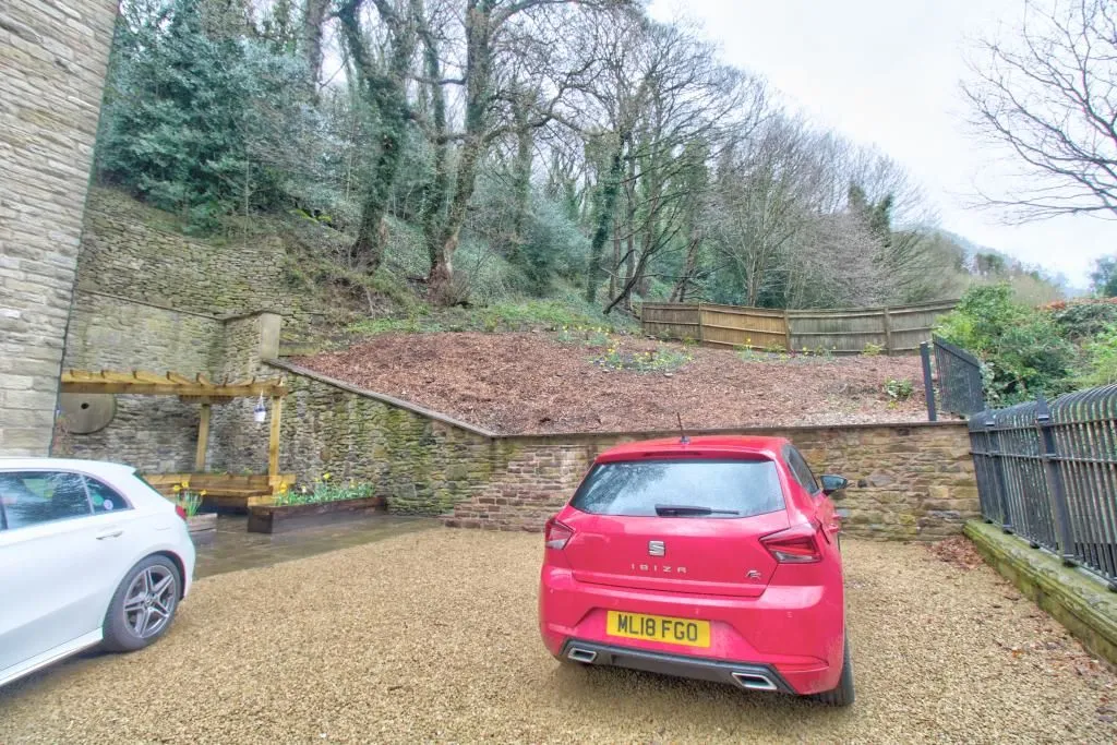Queen Street, Bollington, MACCLESFIELD, Cheshire, SK10 5PS - Online Properties