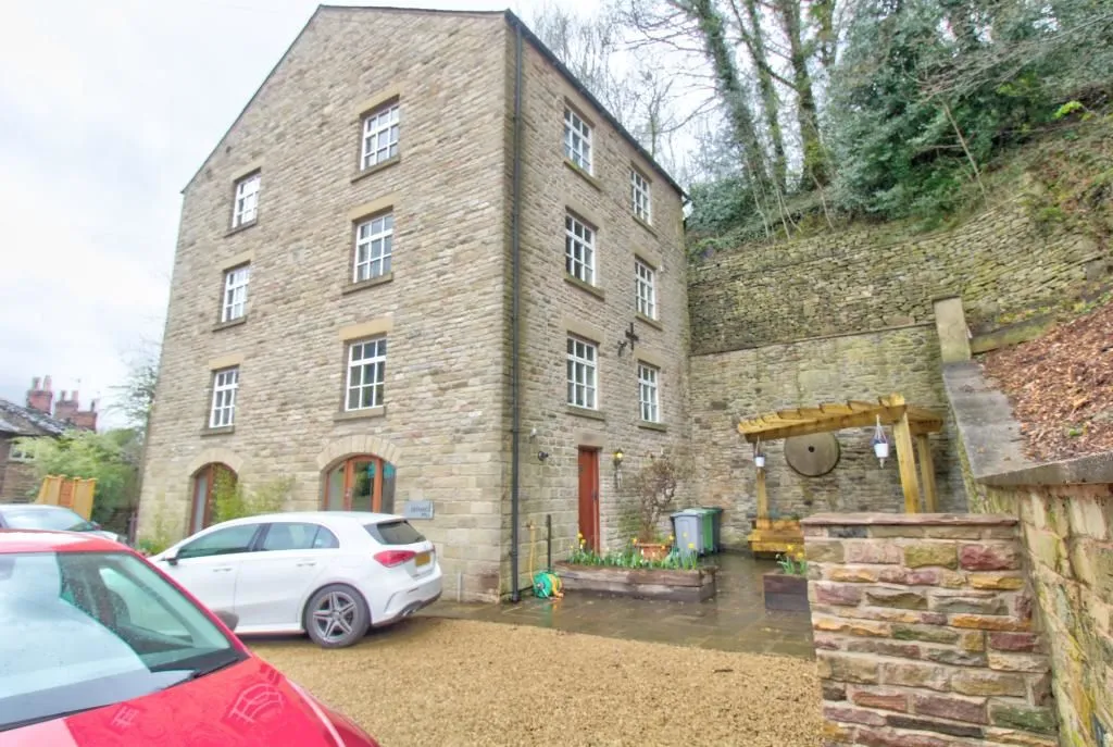 Queen Street, Bollington, MACCLESFIELD, Cheshire, SK10 5PS - Online Properties