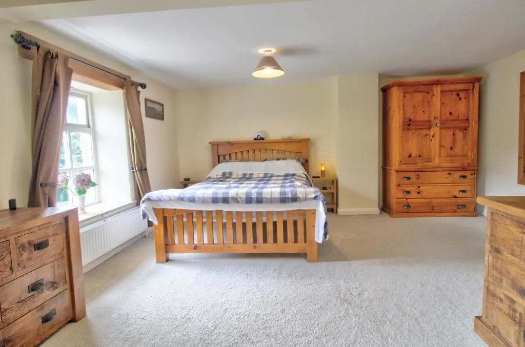 Queen Street, Bollington, MACCLESFIELD, Cheshire, SK10 5PS - Online Properties