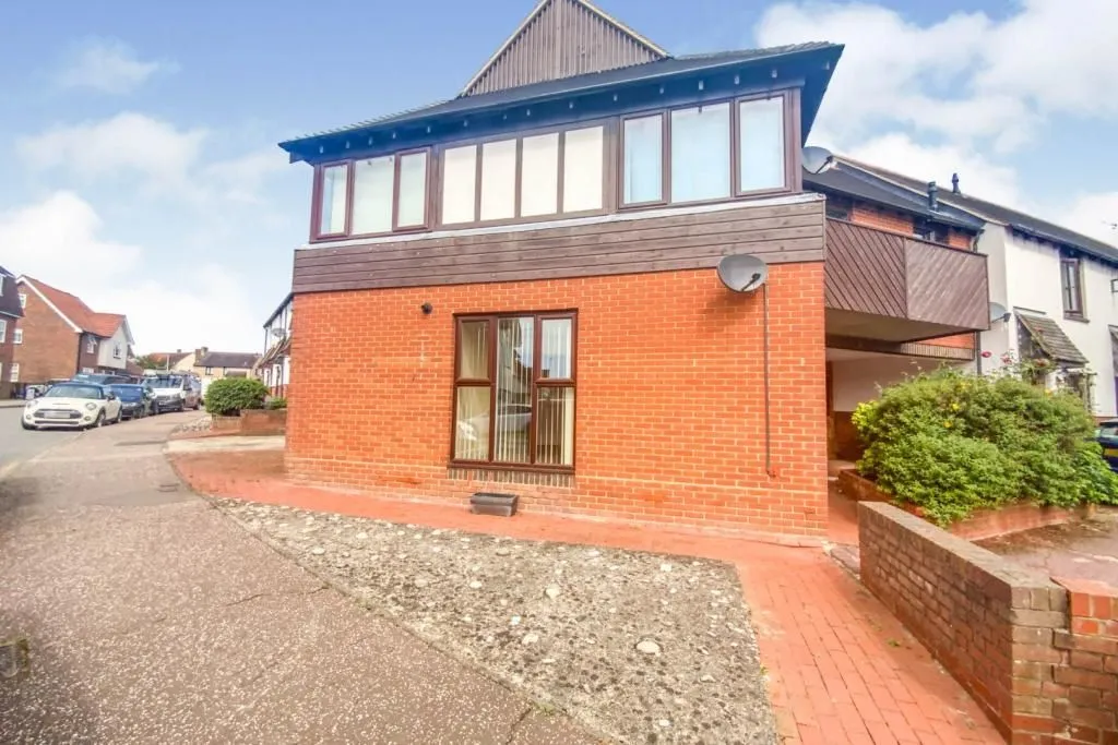 South Woodham Ferrers, CHELMSFORD, Essex, CM3 5WS - Online Auctions
