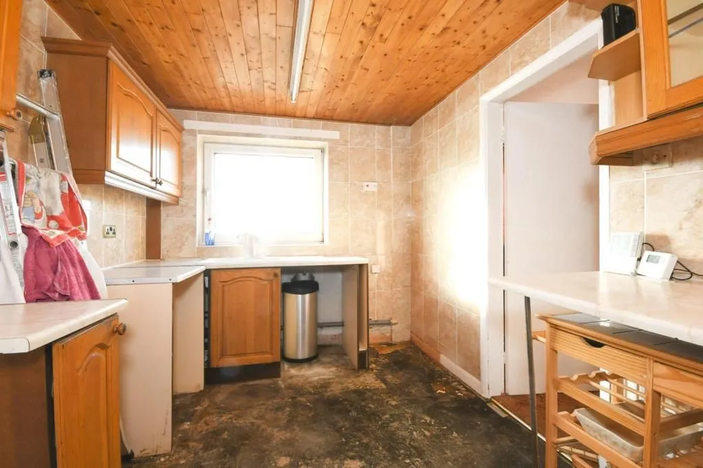Old Whittington, CHESTERFIELD, Derbyshire, S41 9JQ - Online Auctions