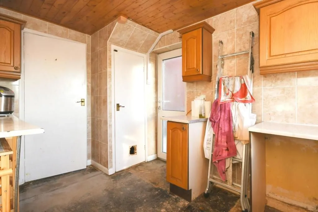 Old Whittington, CHESTERFIELD, Derbyshire, S41 9JQ - Online Auctions