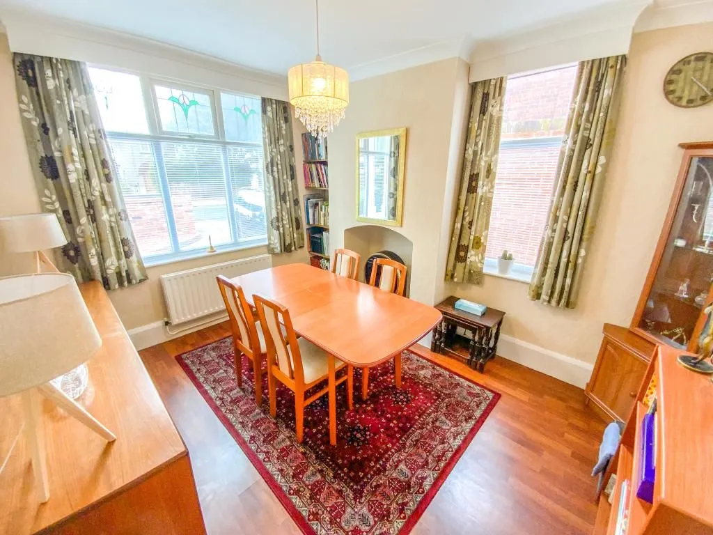 RETFORD, Nottinghamshire, DN22 7LN - Online Properties