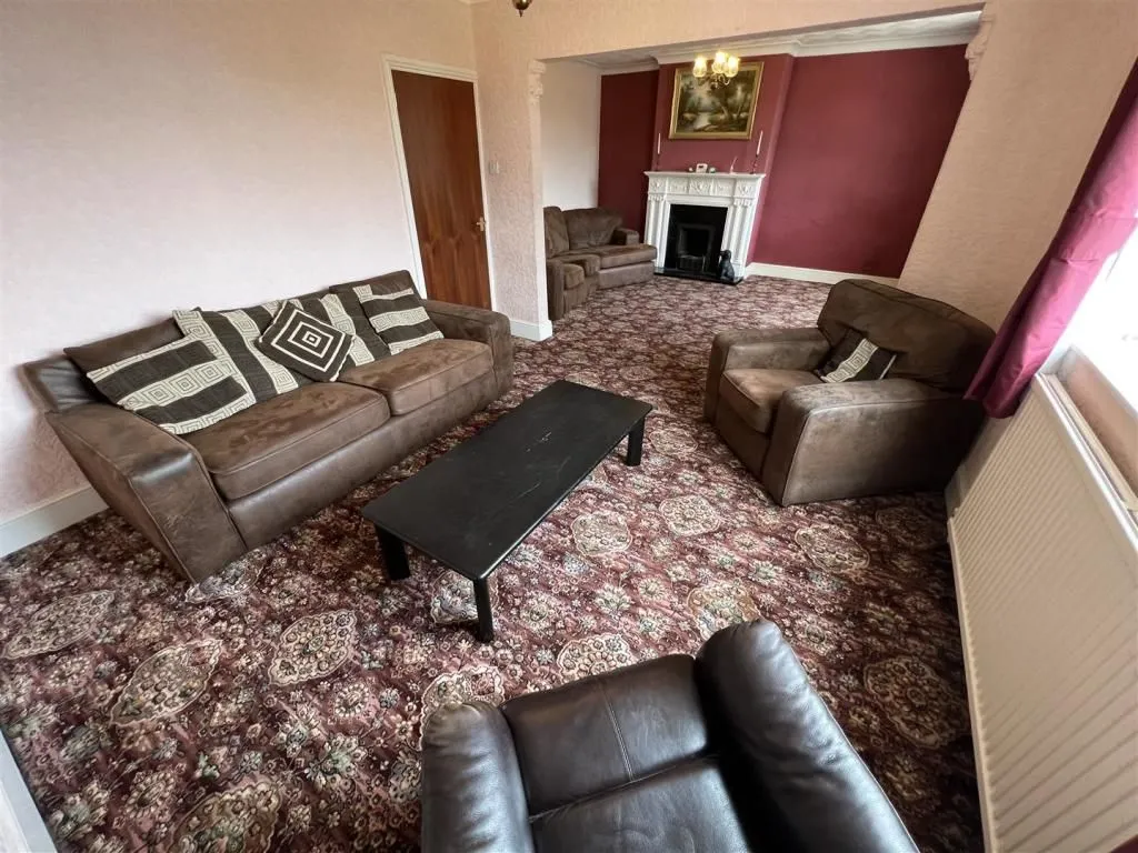 Forest Town, MANSFIELD, Nottinghamshire, NG19 0BU - Online Auctions
