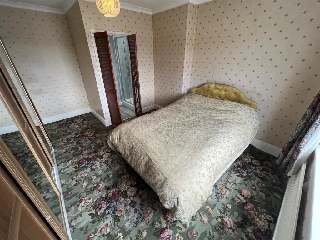 Forest Town, MANSFIELD, Nottinghamshire, NG19 0BU - Online Auctions