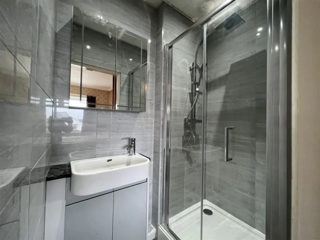 Forest Town, MANSFIELD, Nottinghamshire, NG19 0BU - Online Auctions