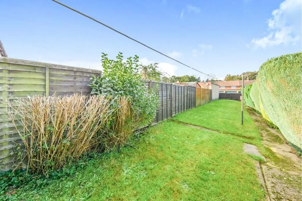 HATFIELD, Hertfordshire, AL10 0RD - Online Auctions