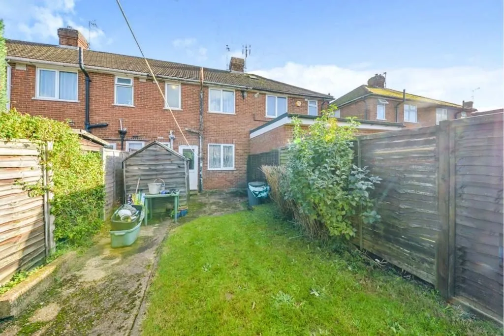 HATFIELD, Hertfordshire, AL10 0RD - Online Auctions