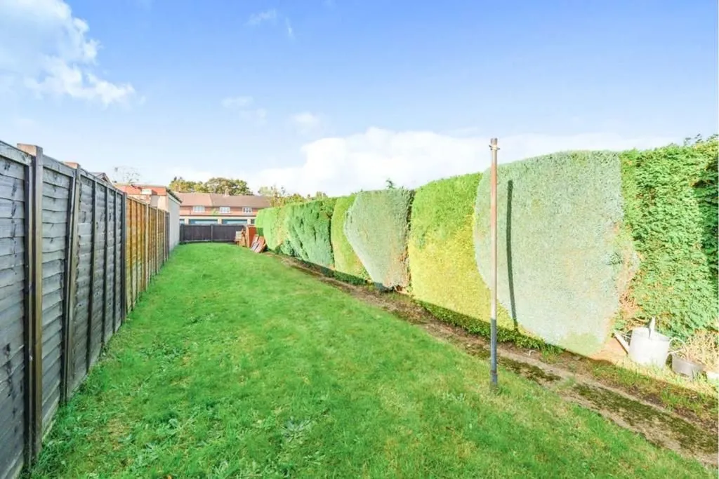 HATFIELD, Hertfordshire, AL10 0RD - Online Auctions