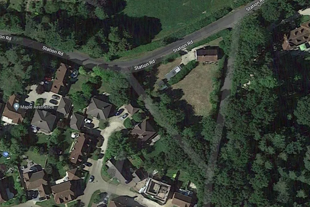 Slade Hill, Woolton Hill, NEWBURY, Berkshire, RG20 9TN - Online Auctions