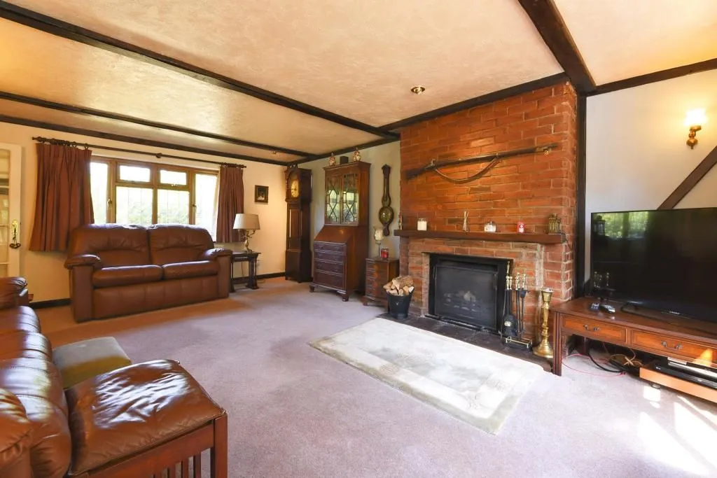 Slade Hill, Woolton Hill, NEWBURY, Berkshire, RG20 9TN - Online Auctions